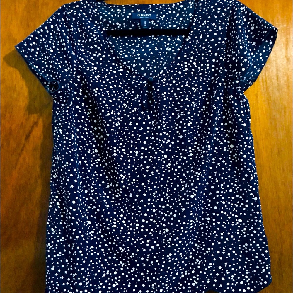 Short sleeved top
